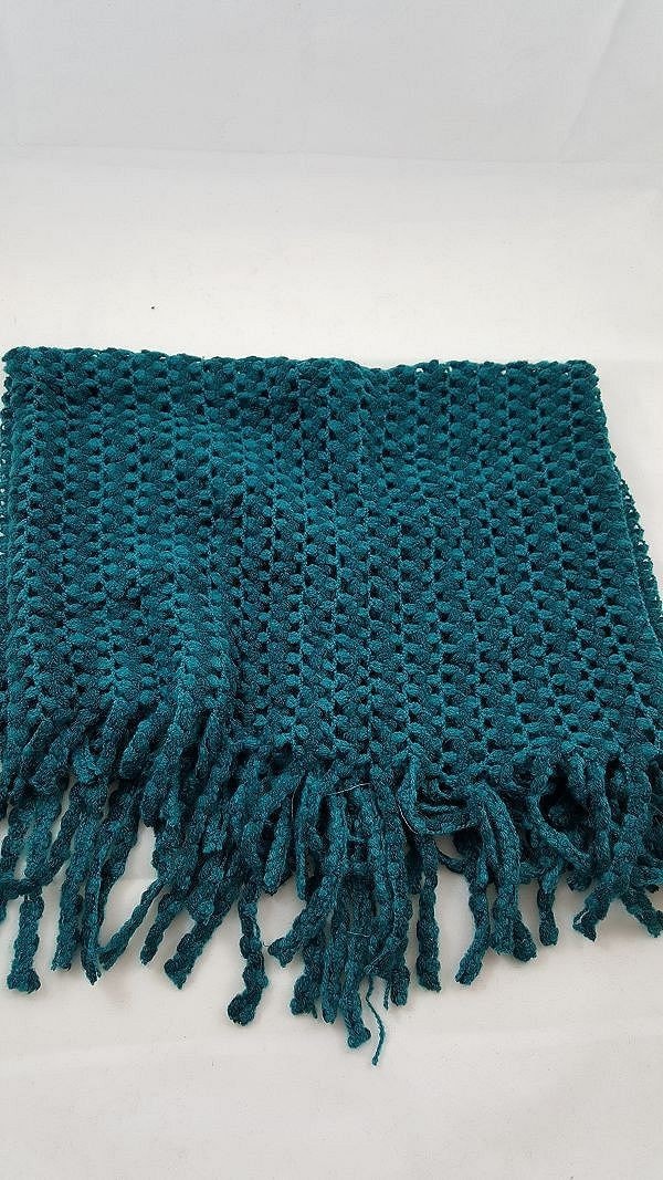 Loose weave fringed infinity