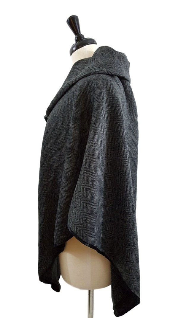 Patterned toggle poncho