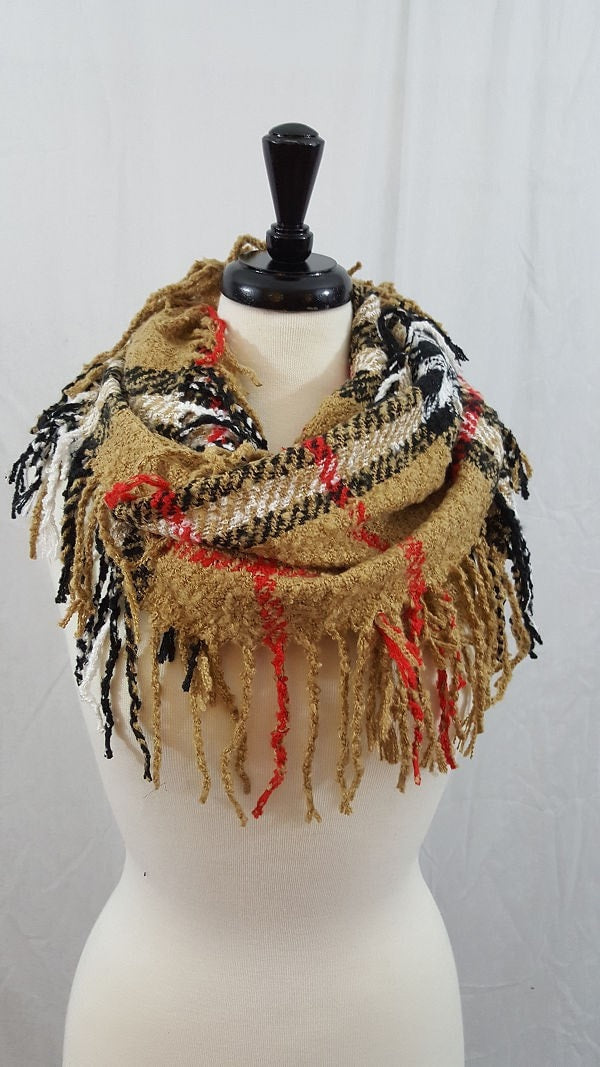 Plaid fringed infinity