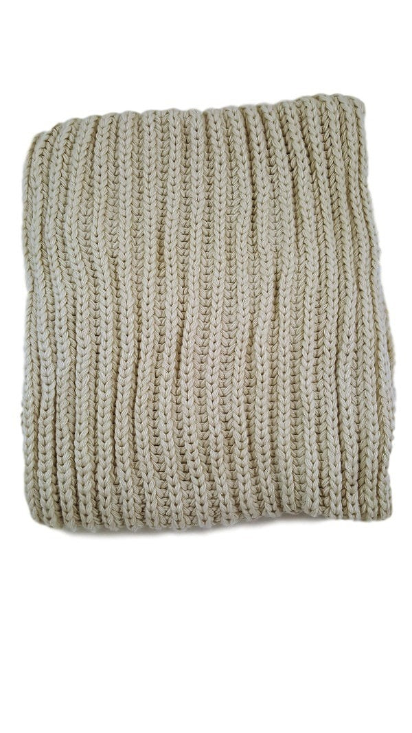 Ribbed knit infinity