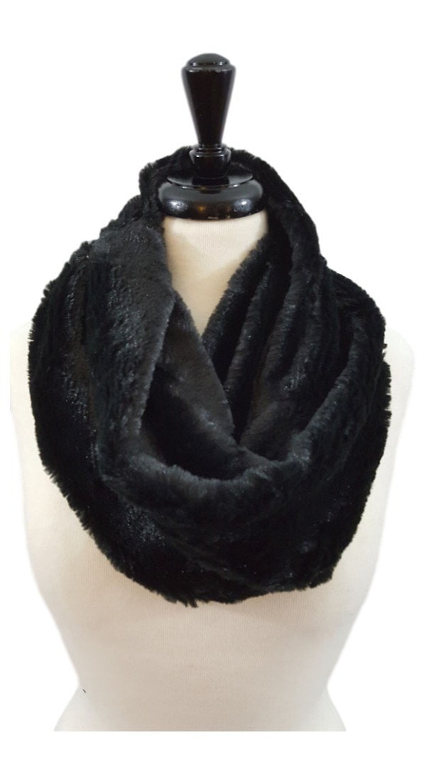 Plush faux fur infinity